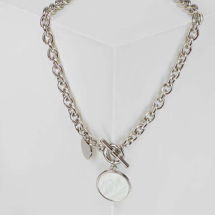 Кулон «Цепь» перламутровый медальон, цвет бежевый в серебре, 42 см - фото 1905763761