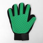 Перчатка - щетка для шерсти на правую руку с удлиненными зубчиками, зелёная - Фото 2