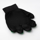 Перчатка - щетка для шерсти на правую руку с удлиненными зубчиками, зелёная - Фото 4