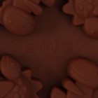 Форма для леденцов Доляна «Дино», силикон, 14×11×1,5 см, 8 ячеек, с палочками, цвет коричневый - Фото 7
