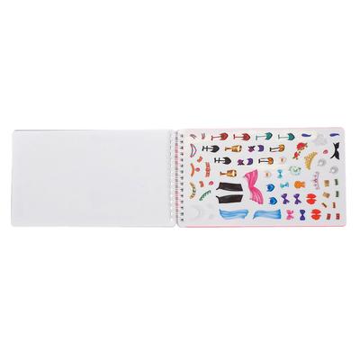 Книга с наклейками и трафаретами «Альбом дизайнера. Модный показ»