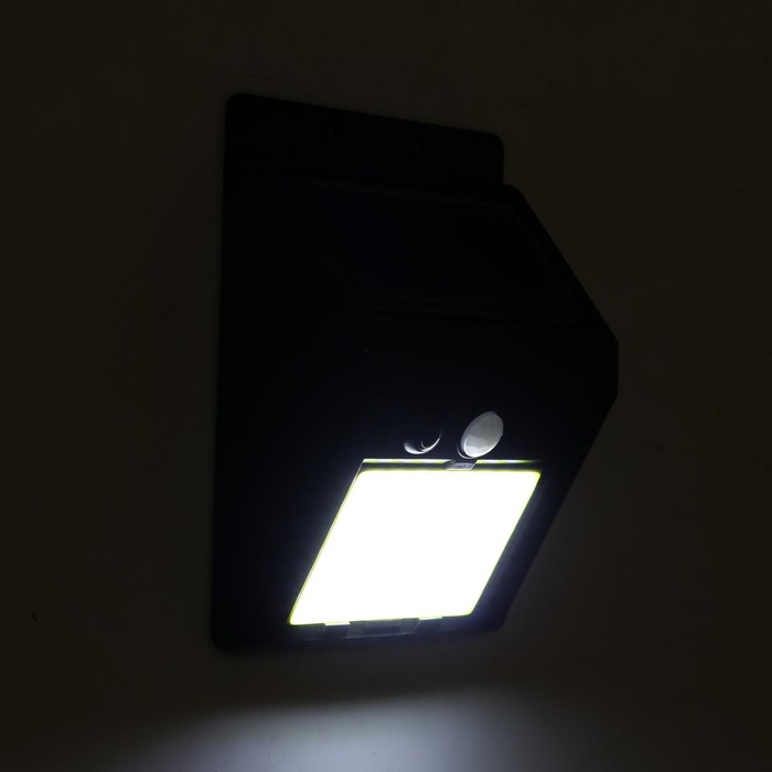 Садовый светильник на солнечной батарее с датчиком движения, накладной, 9.5 × 13 × 5 см, COB LED, свечение белое - фото 1895469869