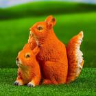 Садовая фигура "Белки пара с орешком" 18х18х20см - Фото 2