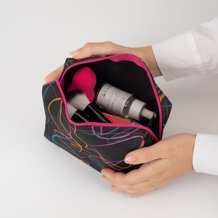 Косметичка на молнии, цвет чёрный 6903967