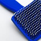 Пуходерка пластиковая мягкая с закругленными зубьями, малая, 6 х 13,5 см, синяя - фото 7331145