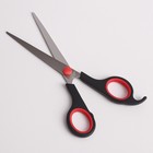 Ножницы парикмахерские с упором, лезвие — 7,5 см, цвет чёрный/красный - фото 8234325
