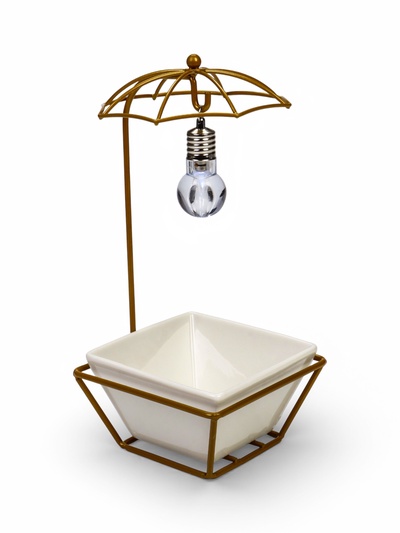 Горшок на подставке с синей подсветкой, керамический, 270 мл, 22×10×10 см, на батарейках AG3 (3 шт. в комплекте), белый на золотой подставке