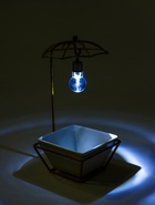 Горшок на подставке с синей подсветкой, керамический, 270 мл, 22×10×10 см, на батарейках AG3 (3 шт. в комплекте), белый на золотой подставке  (артикул 5799926)  большой выбор товаров оптом и в розницу по низким ценам с доставкой