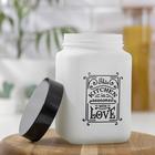 Банка стеклянная для сыпучих продуктов «Любовь на кухне», 1,5 л, цвет белый - Фото 2
