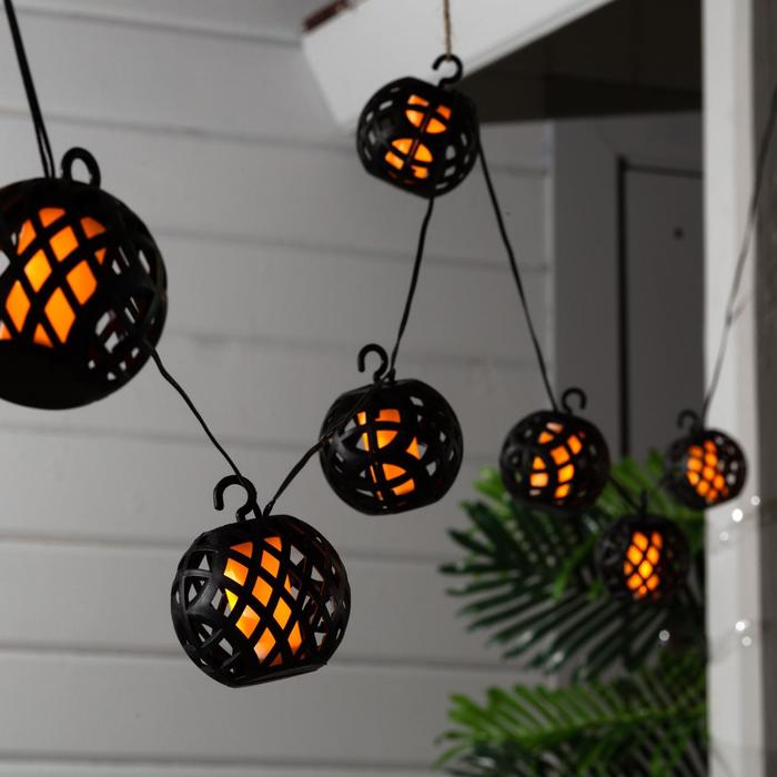 

Гирлянда Uniel «Нить» 2.1 м с насадками «Огненные шары», IP44, тёмная нить, 80 LED, эффект пламени, 1 режим, солнечная батарея