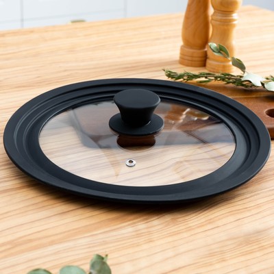 Крышка для сковороды и кастрюли Доляна стеклянная, универсальная с силиконовым, ободком и ручкой, 22/24/26 см, цвет чёрный