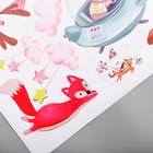 Наклейка пластик интерьерная цветная "Летающий олень со зверятами" 60х90 см - фото 61010633