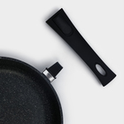 Сковорода Доляна «Элит», d=24 см, пластиковая ручка, стеклянная крышка, антипригарное покрытие, цвет чёрный - Фото 5