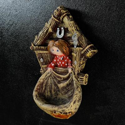 Подвесной декор - ключница из полистоуна «Домовёнок Кузя», 27 см