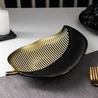 Блюдо для фруктов Доляна «Золотой лист», 31×17×3 см, цвет золотой с чёрным - Фото 2