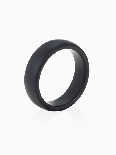 Кольцо керамика «Линия», чёрное, матовое, 17.5 размер
