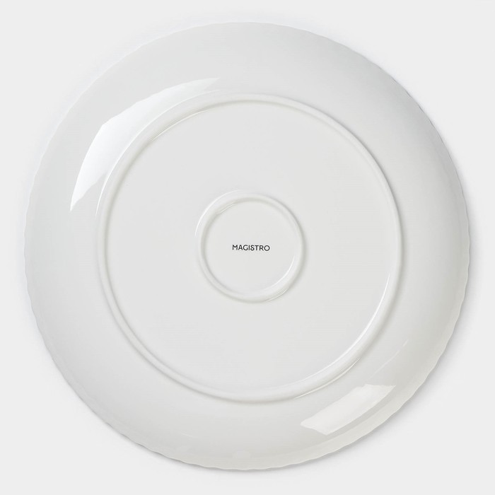 Тарелка фарфоровая обеденная Magistro «Лакомка», d=30 см, цвет белый - фото 1927703272