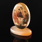 Икона «Святая Троица», овал на поставке с фоном, настольная, селенит - Фото 2