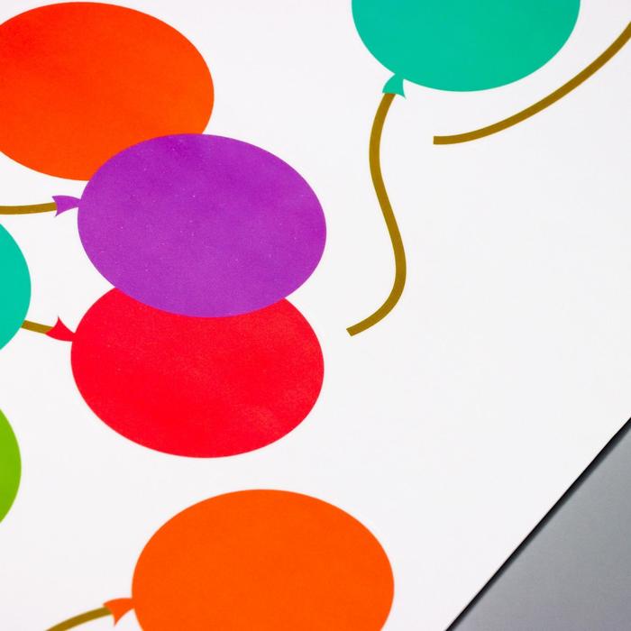 Наклейка пластик интерьерная цветная "Медвежата на воздушных шариках" 45х60 см - фото 1898449877