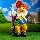 Садовая фигура "Гном с зайцем" 28x49см - Фото 4