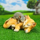 Садовая фигура "Кошка с мышкой спят" 30х18см - фото 321231098
