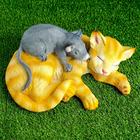 Садовая фигура "Кошка с мышкой спят" 30х18см - Фото 5