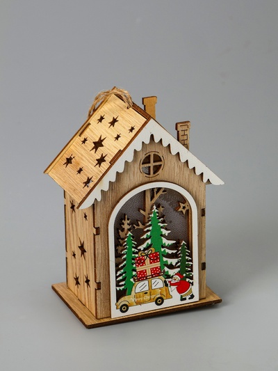 Ёлочная игрушка «Домик с Дедом Морозом и машиной», 8.2×4.2×7.3 см, от батареек, свечение тёплое белое