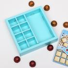 Коробка под 8 конфет + шоколад, с окном, голубая, 17,7 х 17,85 х 3,85 см - Фото 3