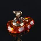 Сувенир "Кобра маленькая", латунь, янтарная смола, 1,5х2,1х1,5 см - фото 21289127