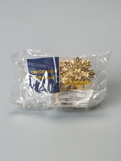 Ёлочная игрушка «Домик с ангелом», 6×4.5×4.5 см, от батареек, свечение тёплое белое