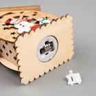 Ёлочная игрушка «Домик со снеговиками», от батареек, свечение тёплое белое - Фото 5
