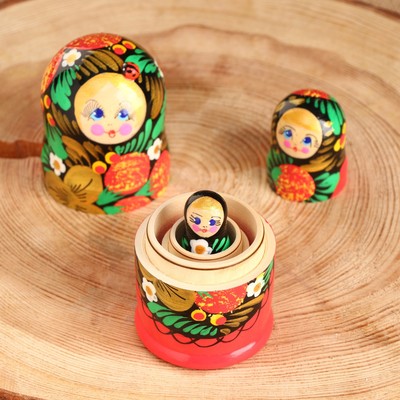 Матрёшка 3-кукольная «Яна», 11 см, ручная роспись, дерево