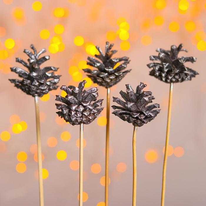 Новогодний декор «Букет серебряных шишек» - Фото 1