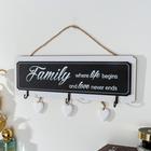 Крючки декоративные дерево "Семья" с сердечками 22х34,2х0,8 см - фото 61011490