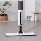 Швабра для мытья пола с распылителем и щёткой, насадка из микрофибры 41×14 см, стальной черенок 120 см, цвет белый - Фото 2