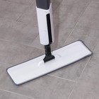 Швабра для мытья пола с распылителем и щёткой, насадка из микрофибры 41×14 см, стальной черенок 120 см, цвет белый - Фото 3