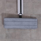 Швабра для мытья пола с распылителем и щёткой, насадка из микрофибры 41×14 см, стальной черенок 120 см, цвет белый - Фото 10