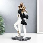 Фигурка полистоун «Влюблённые в белой одежде, с шарфом», под бронзу, 25×9×12 см - Фото 4