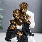 Сувенир полистоун "Папа, мама и ребёнок в белой одежде, укрытые шарфом" 12,5х9х13,5 см - Фото 5