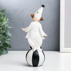 Фигурка полистоун «Клоун в колпаке на шаре», чёрно-белый с золотом, 18×5.5×7.5 см - Фото 3