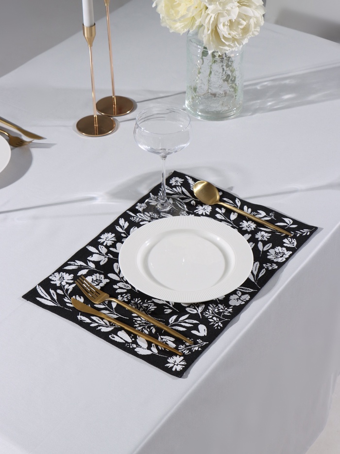 Салфетка на стол «Этель» Flowers black, 30×45 см, 370 г/м², чёрная - Фото 1