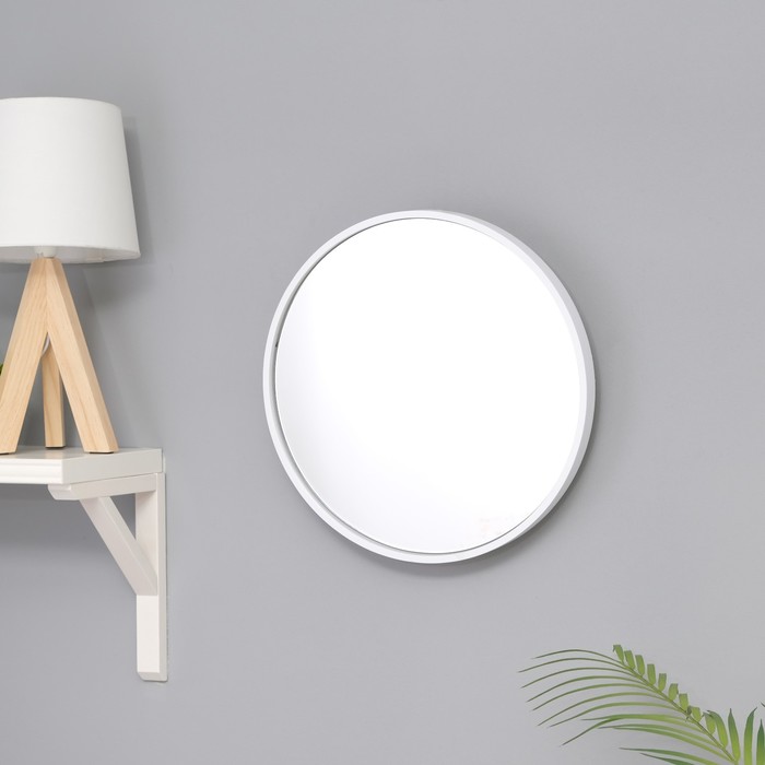 Зеркала moon. Зеркало Мун белый d600. Welkin Moon White. Moon Mirror from Shake Design. 3d Moon Mirror.