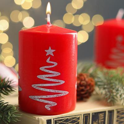 Свеча-цилиндр «Ёлочка», 5.6×8 см, красная с серебром