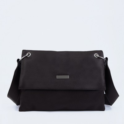 Сумка-мессенджер на клапане, цвет коричневый