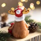 Свеча декоративная "Лось на санках", 12.9х7,2х14.5 см - Фото 3