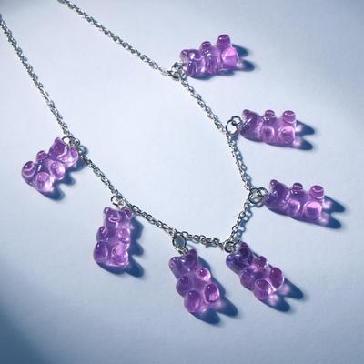 Колье «Мармеладные мишки» на тонкой цепочке, цвет лавандовый в серебре, 35см