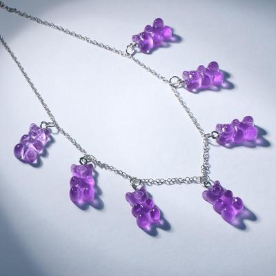 Колье «Мармеладные мишки» на тонкой цепочке, цвет матово-фиолетовый в серебре, 35см