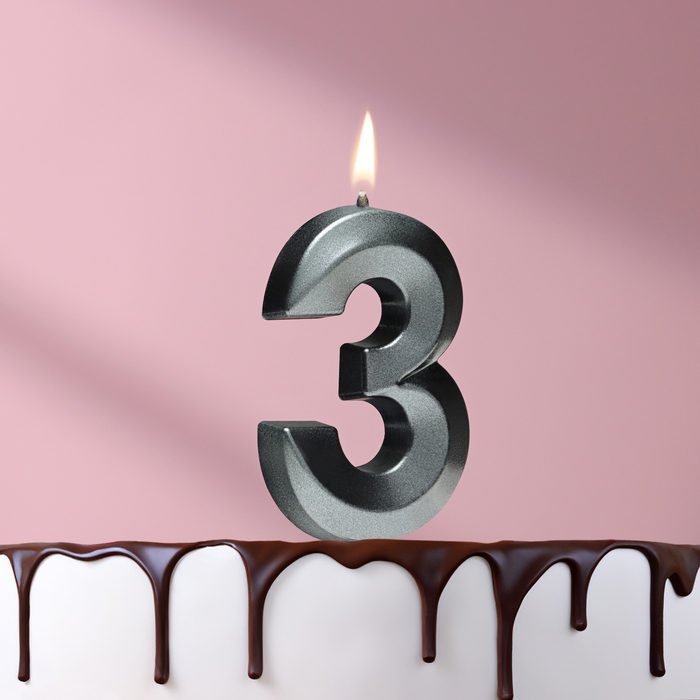 Свеча в торт на шпажке «Цифра 3», черная, 5 см - Фото 1