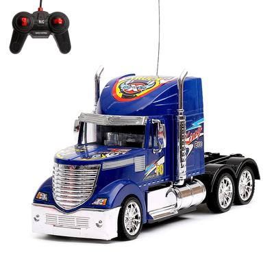 Грузовик радиоуправляемый «Тягач», работает от батареек, цвета МИКС, уценка (помята упаковка)