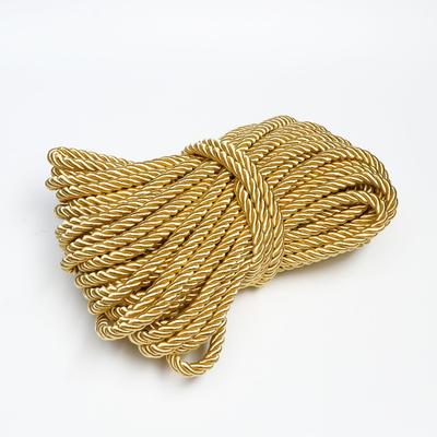 Плоский и плетеный шелковый шнур для отделки